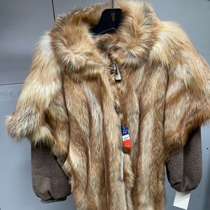 Jacket in fur and leather. Mens